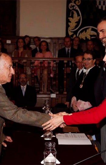Goytisolo recibe el Premio Cervantes.