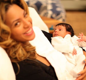Beyoncé posa con su hija Blue Ivy Carter