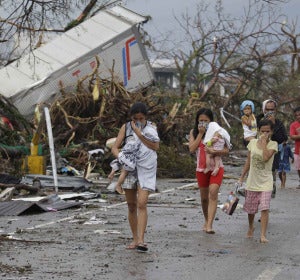 Las familias huyen de las viviendas