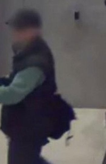 Imagen del supuesto autor de los tiroteos a dos medios de comunicación en París