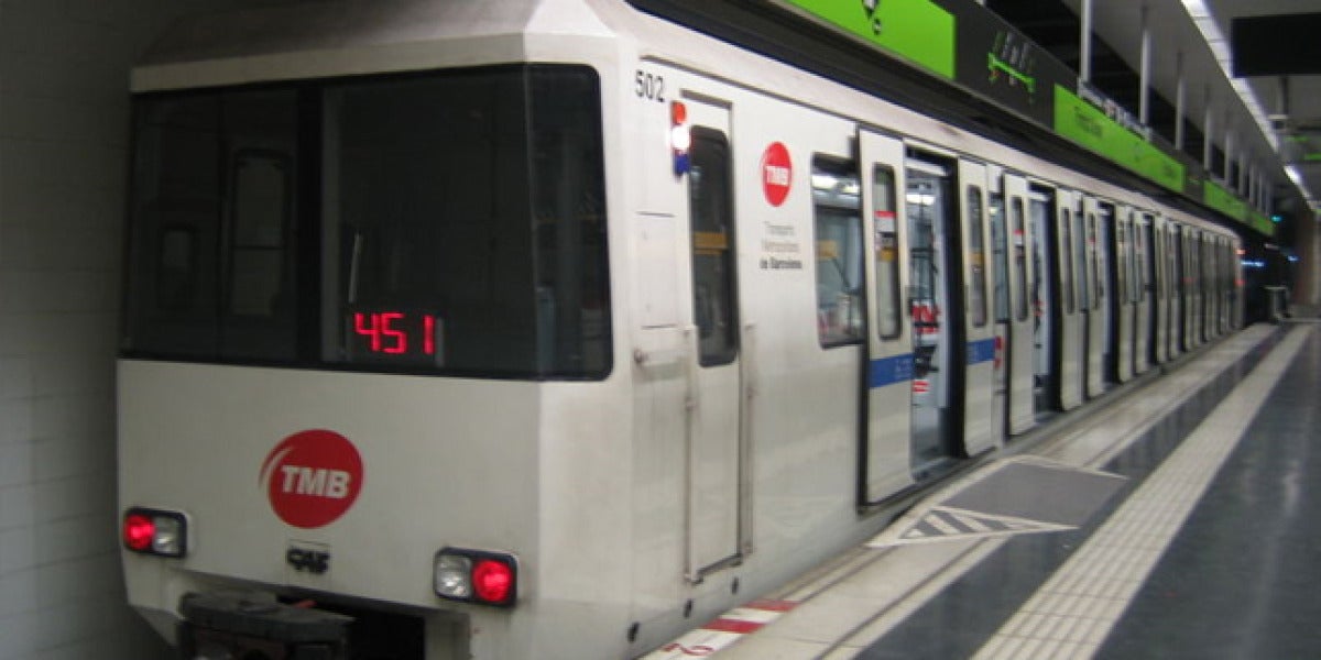 Imagen de un vagón del metro de Barcelona