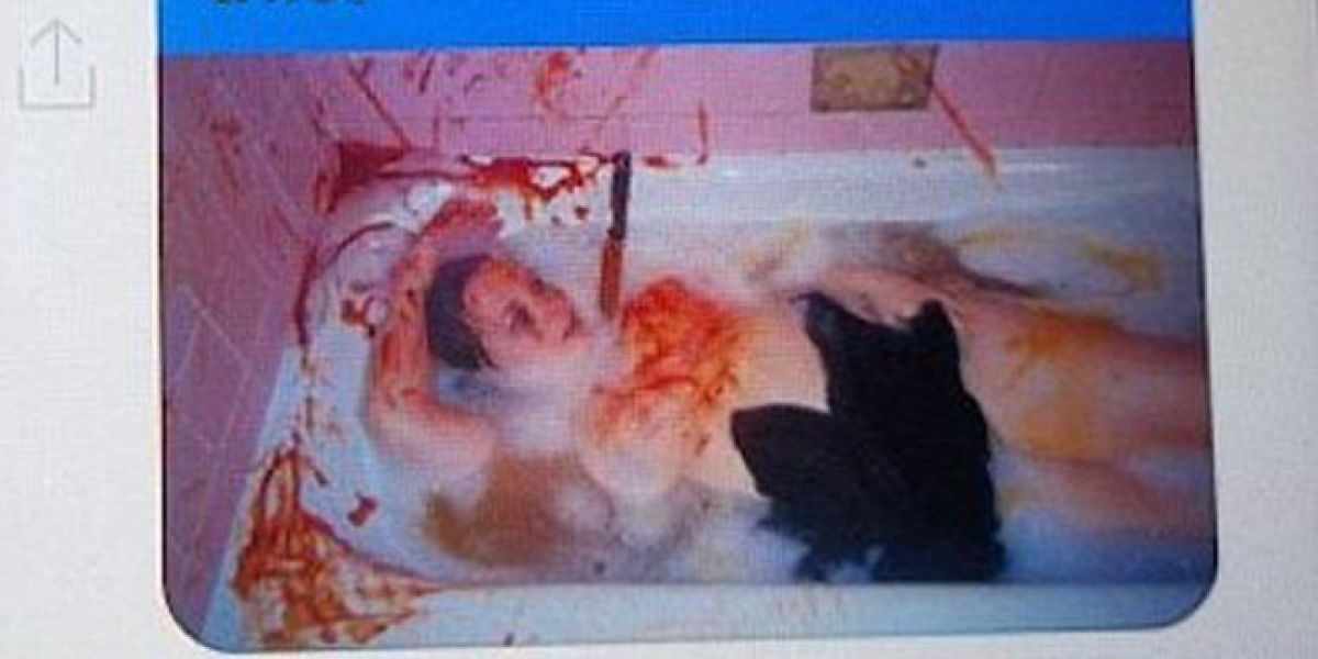 Finge asesinar a su mujer en una bañera