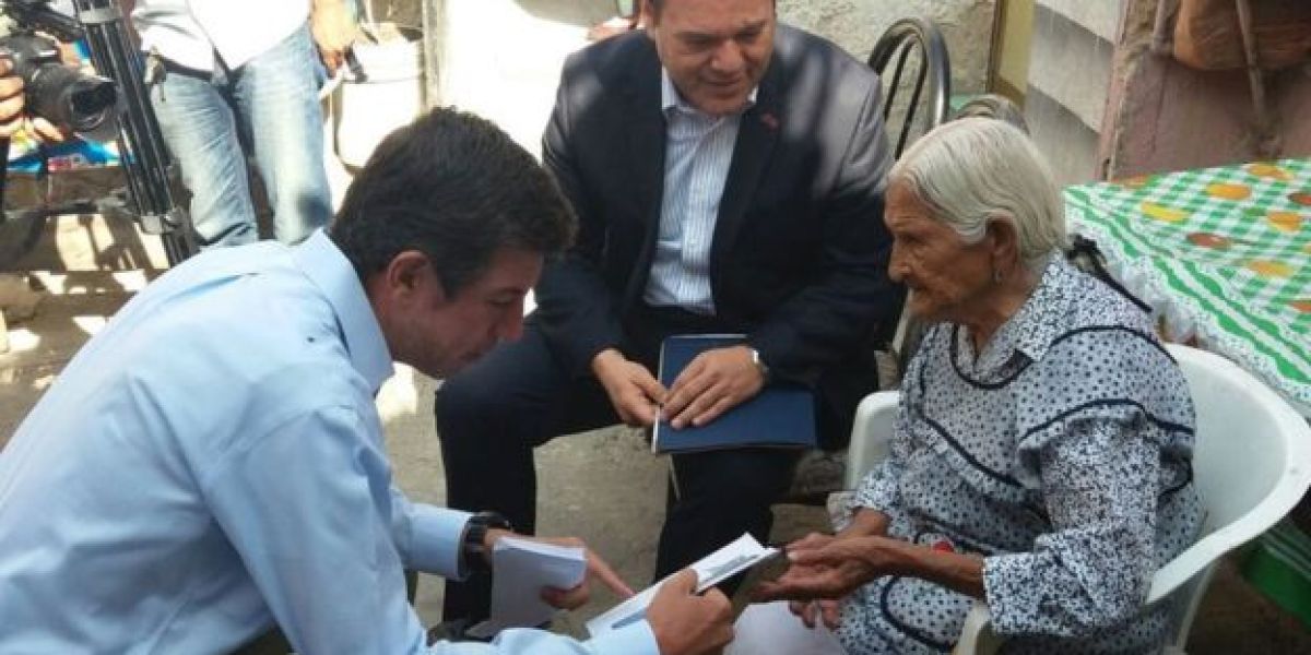 Un banco mexicano se niega a abrir una cuenta a una anciana de 116 años que supera el límite de años