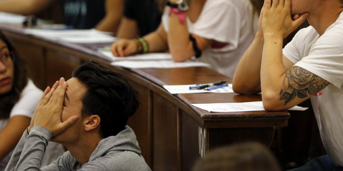 Alumnos en un aula