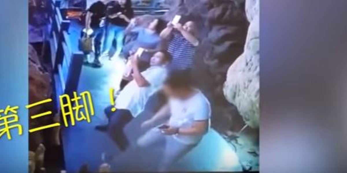 Arranca a patadas una estalagmita de decenas de millones de años