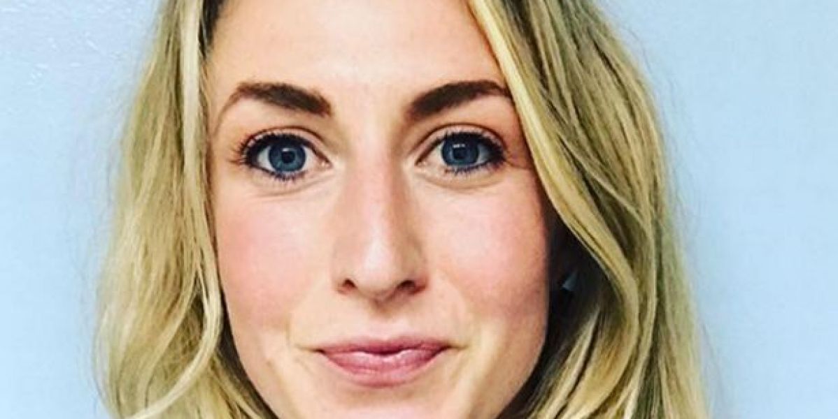 Julie Dragland, la joven que uso una táctica de una serie de televisión para evitar un atraco