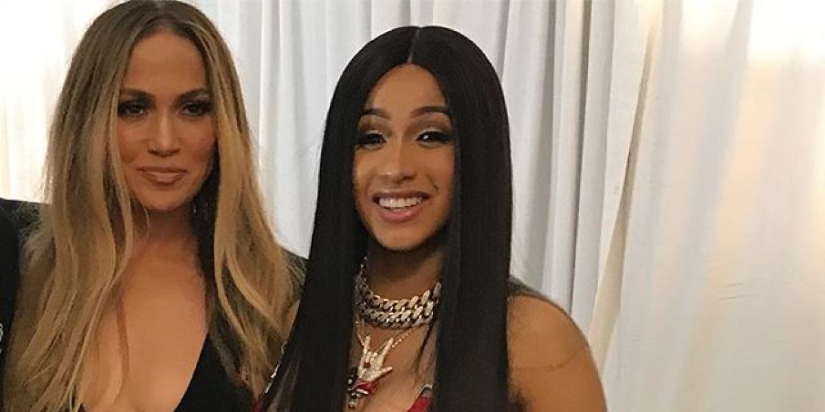 Jennifer Lopez y Cardi B