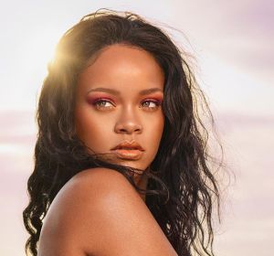 Rihanna presenta la colección de verano de 'Fenty Beauty' Rihanna presenta la colección de verano de 'Fenty Beauty'