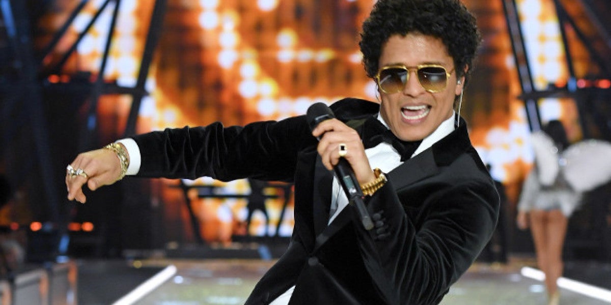 Bruno Mars en el desfile de Victoria's Secret 2016