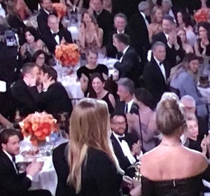 El beso entre Ryan Reynolds y Andrew Garfield El beso entre Ryan Reynolds y Andrew Garfield