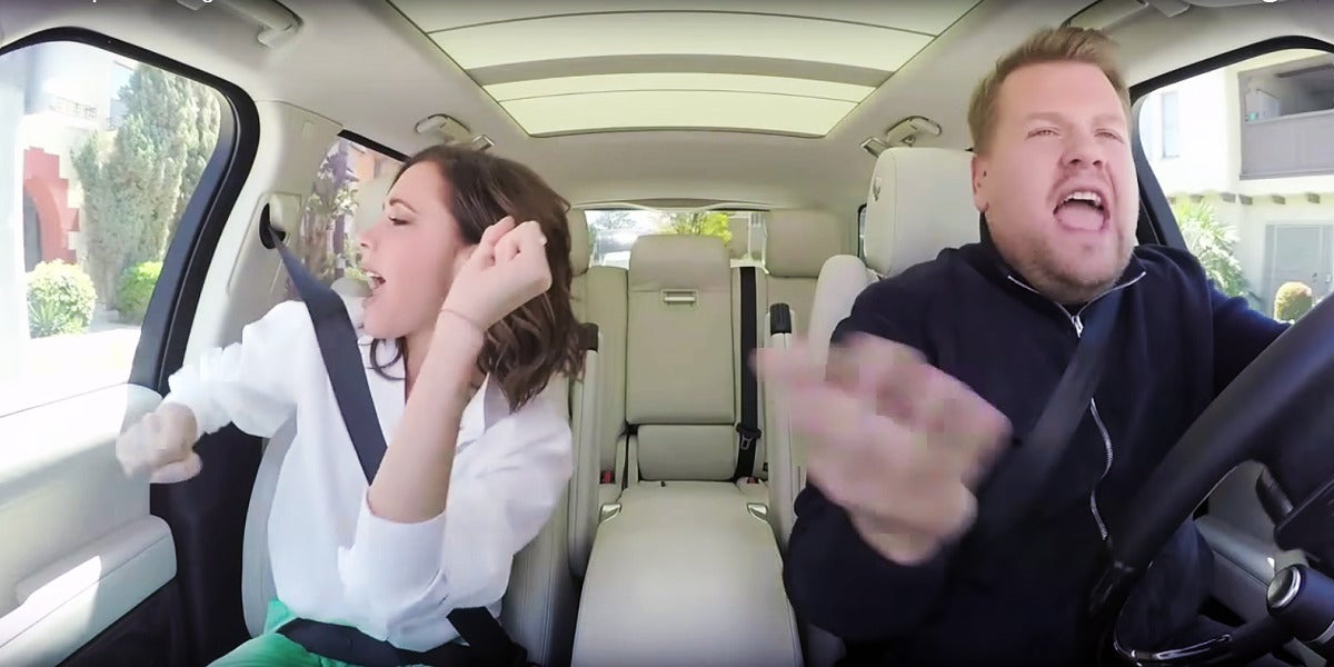 Victoria Beckham canta 'Spice Up Your Life' en el Carpool Karaoke
