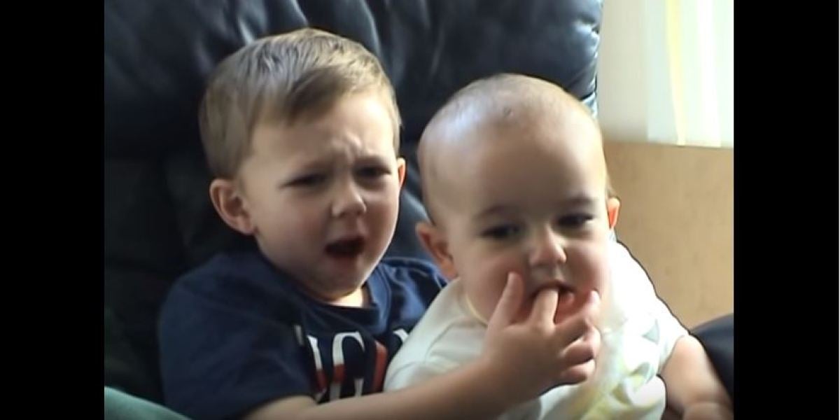 Los hermanos del viral 'Charlie bit my finger'