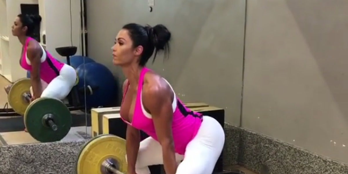 La modelo Gracyanne Barbosa entrenando