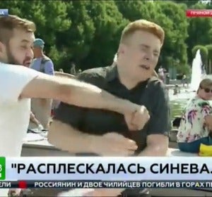 Agresión a un reportero en Rusia Agresión a un reportero en Rusia