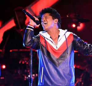 Bruno Mars durante uno de sus conciertos de su gira '24k Magic' Bruno Mars durante uno de sus conciertos de su gira '24k Magic'