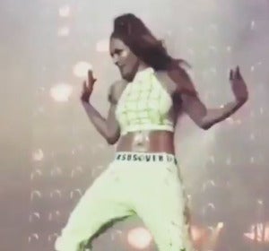 JLo revoluciona Twitter con su baile en Las Vegas JLo revoluciona Twitter con su baile en Las Vegas