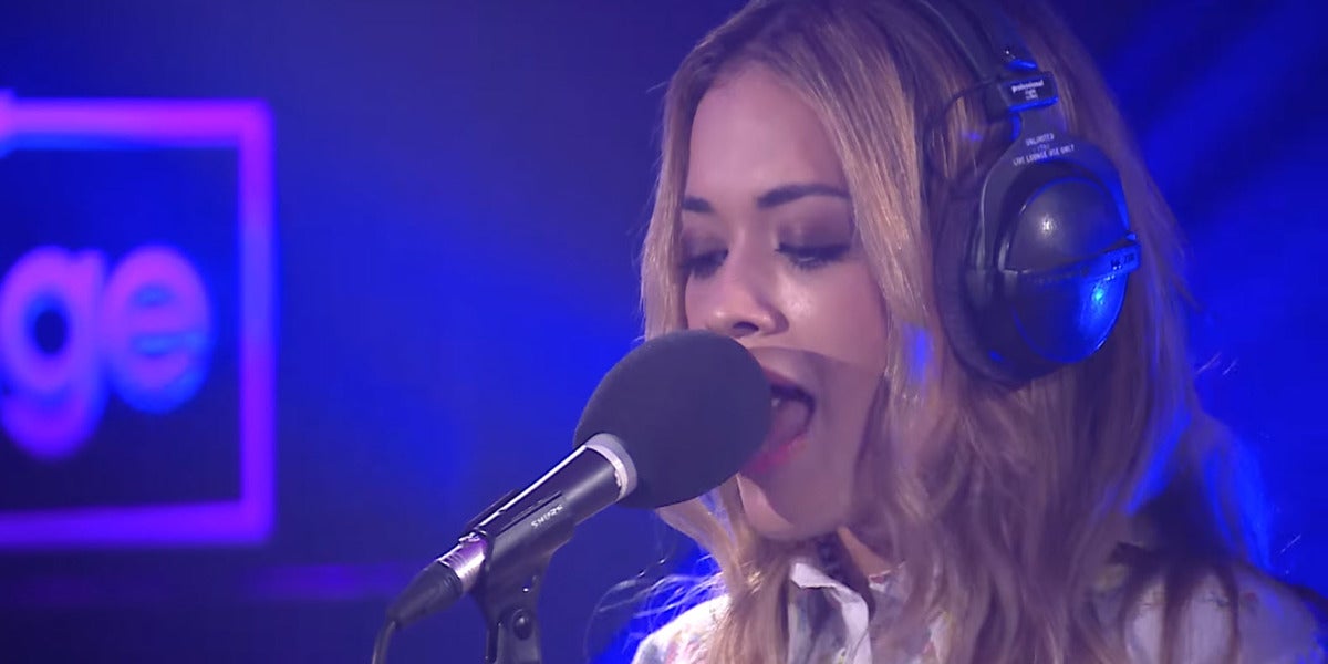 Rita Ora versiona 'Like a Virgin' de Madonna