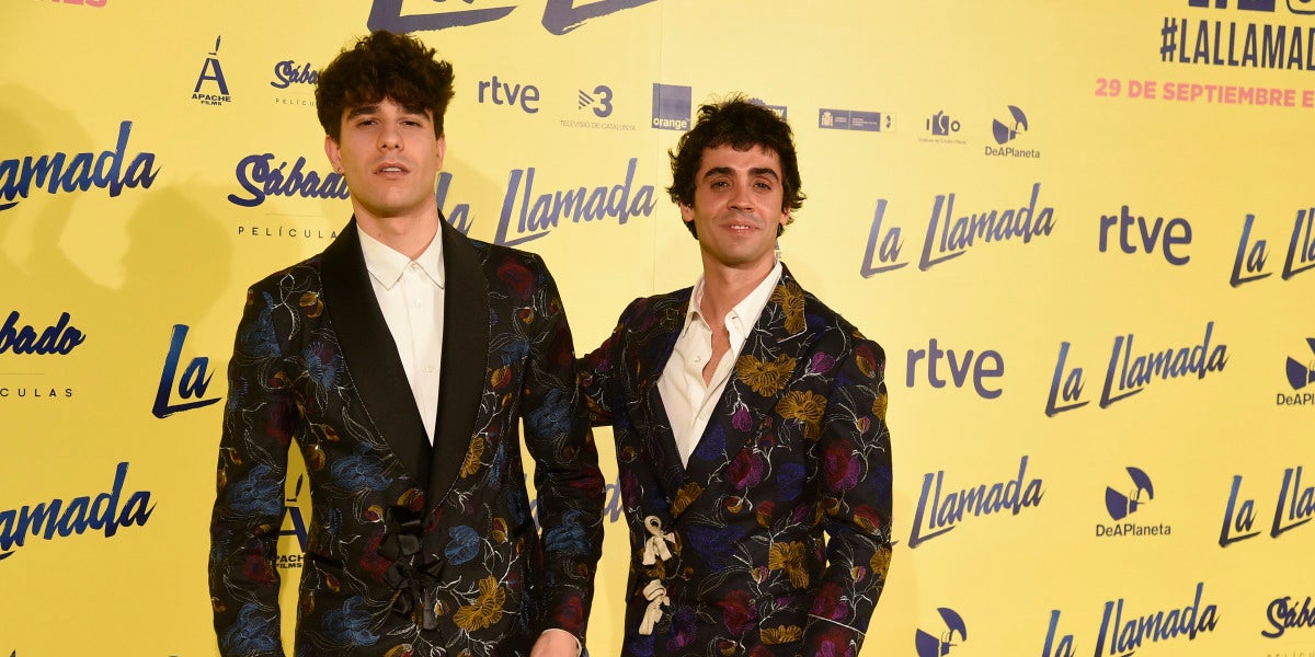 Javier Calvo y Javier Ambrossi durante el estreno de 'La Llamada'