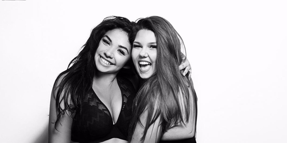 Diana Sirokai y Callie Thorpe en su imagen retocada