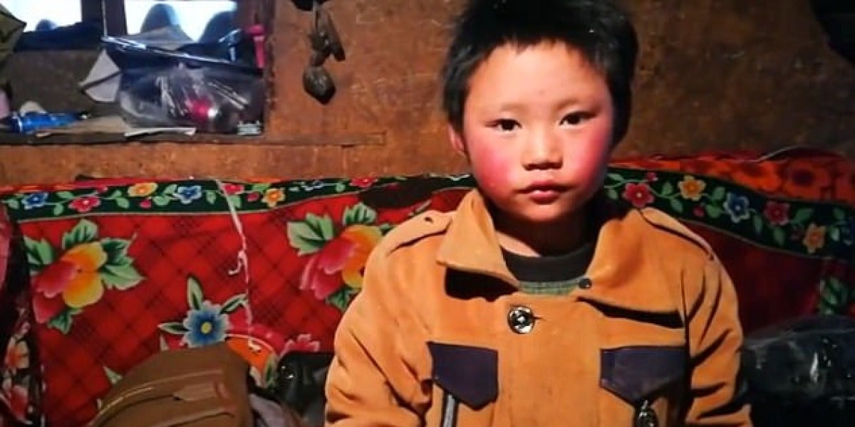 Wang Fuman vive con su abuela y hermana mayor en una zona rural del sur de China