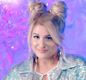 Meghan Trainor en el vídeo de 'No Excuses' Meghan Trainor en el vídeo de 'No Excuses'