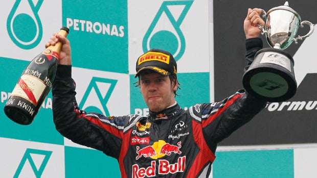 Vettel celebra su victoria en el GP de Malasia