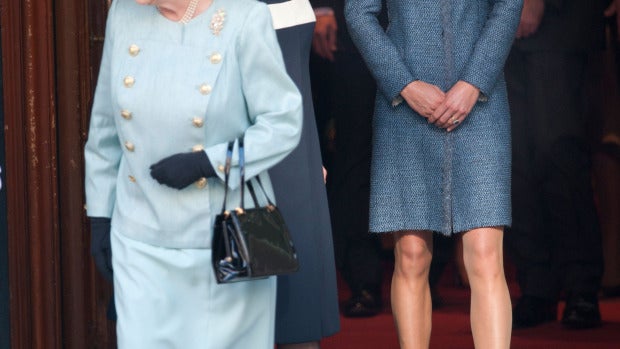 La princesa catalina junto a la Reina Isabel y Camila