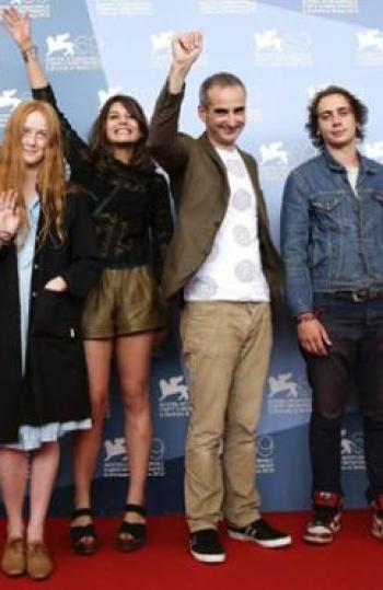 El reparto de 'Après mai', de Oliviar Assayas, al completo en el Festival de Cine de Venecia