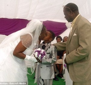 Beso en la boda