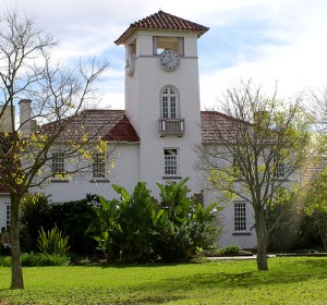 Centro Universitario Front Hare