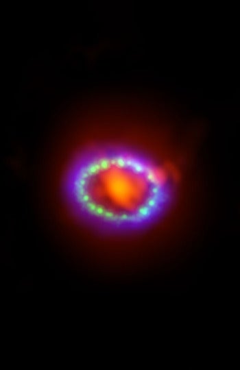 Imagen de la remanente de supernova SN 1987A vista en varias longitudes de onda
