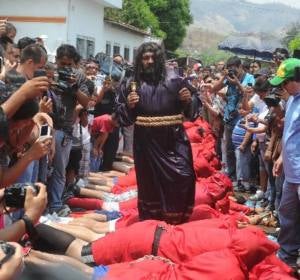 Procesión de la Semana Santa en Talcigüines (El Salvador)