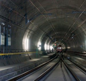Túnel de San Gotardo (Suiza)