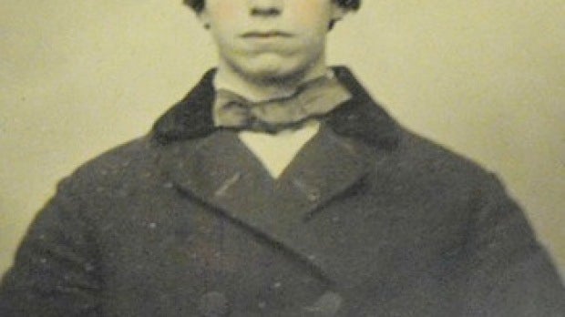 John Travolta en el año 1870