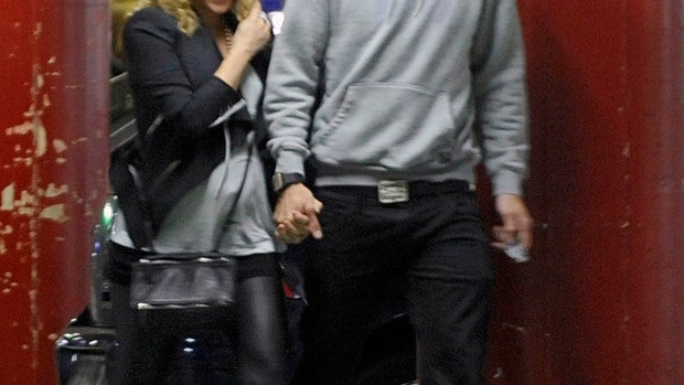 Shakira y Piqué felices presumiendo de embarazo