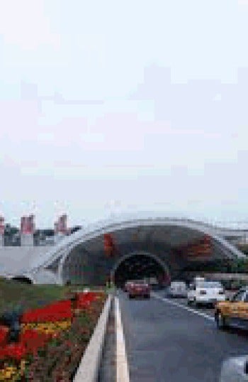 Primer túnel submarino chino