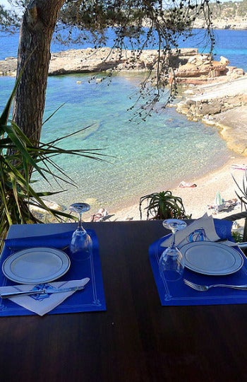 Celebrar la gastronomía de Ibiza en 50 restaurantes