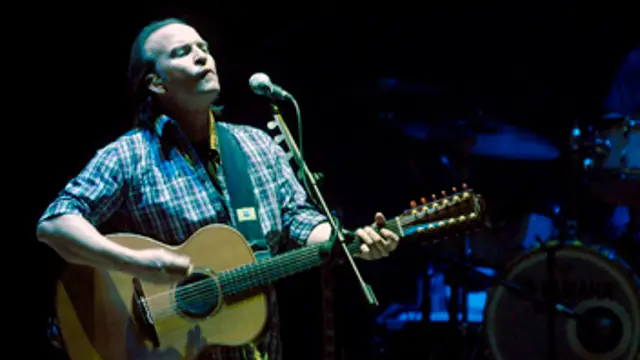 Álvaro Urquijo