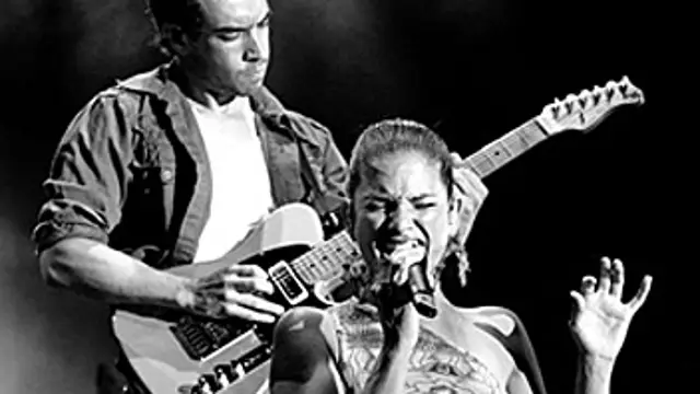 La Quinta Estacion en concierto