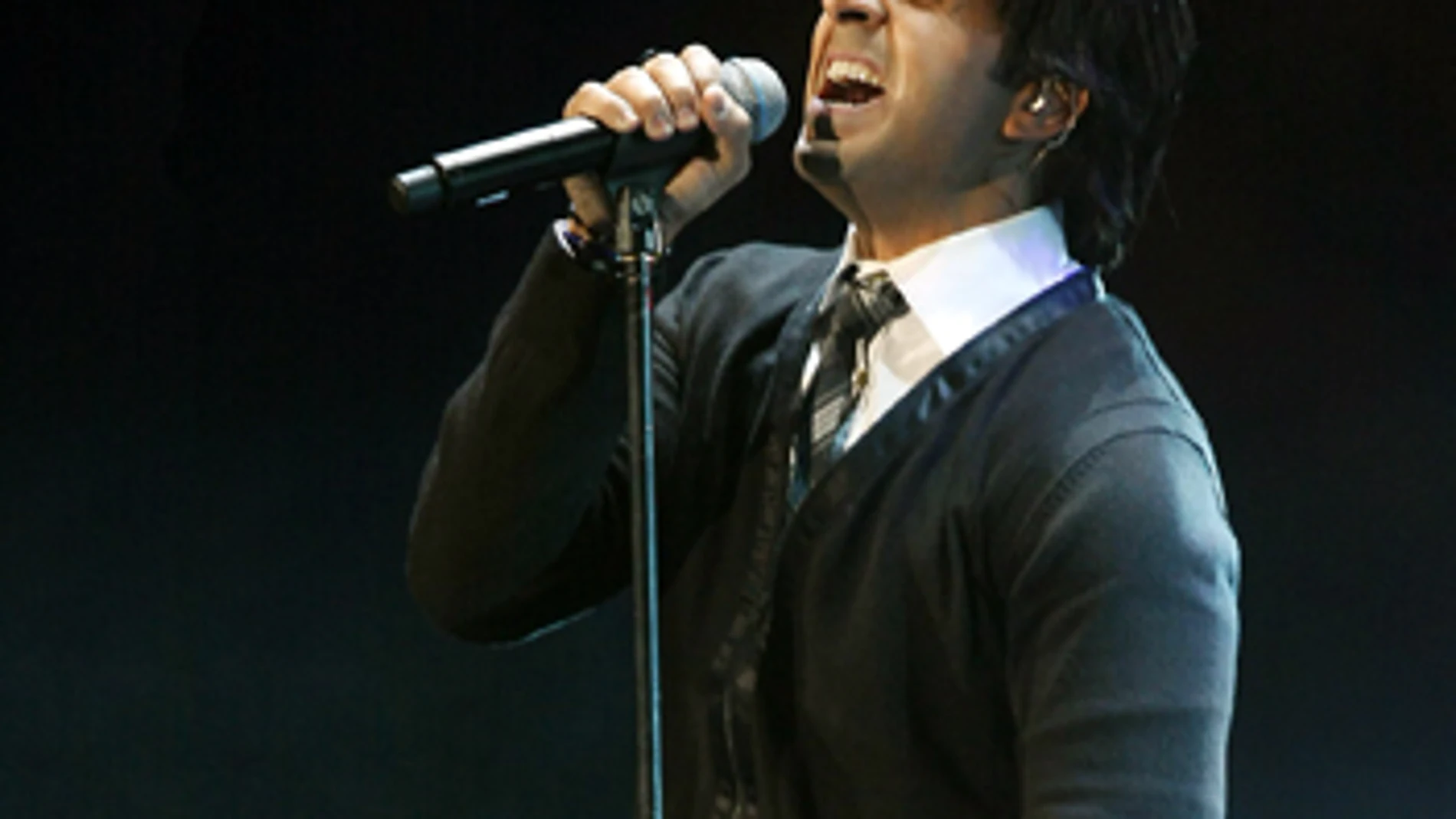 Luis Fonsi en concierto Luis Fonsi en concierto