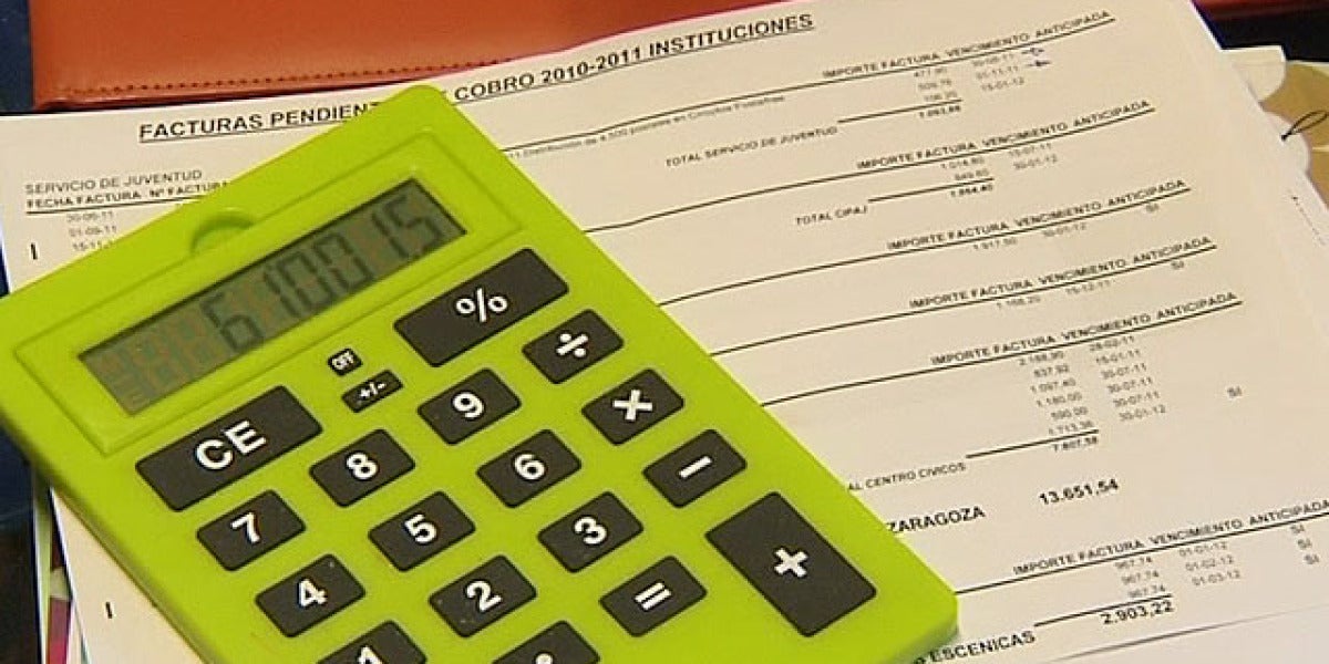Calculadora y deudas