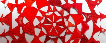 Mandala con Bragas Rojas, una de las obras que m&aacute;s &eacute;xito ha generado en la Feria del Arco, de Pilar Albarac&iacute;n