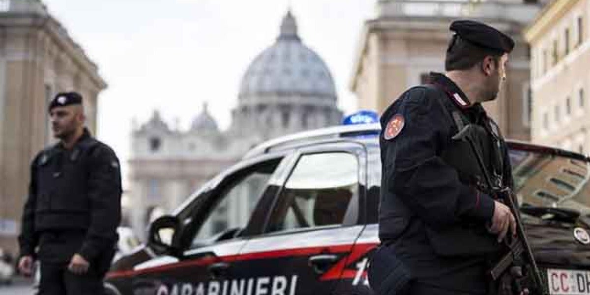 Carabinieri en El Vaticano