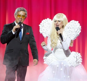 Silvia Abril y Buenafuente imitan a Lady Gaga y Tony Bennett Silvia Abril y Buenafuente imitan a Lady Gaga y Tony Bennett