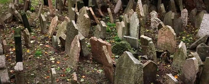 Antiguo Cementerio Judío en Praga (Europa) Antiguo Cementerio Judío en Praga (Europa)