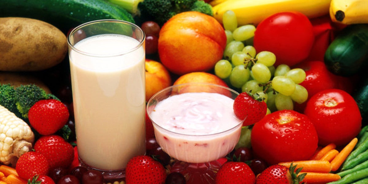 La gran mayoría de dietas detox abarcan desde periodos de ayuno totales a regímenes basados en caldos, batidos de frutas y verduras, incluyendo algunas de ellas el uso de laxantes, diuréticos y suplementos fitoterápicos