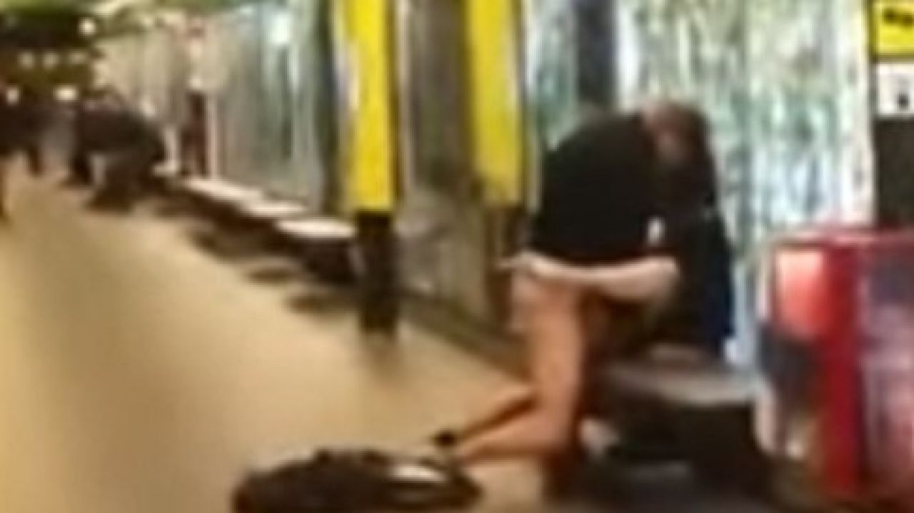 Ютуб Секс В Стамбульском Метро Бесплатно