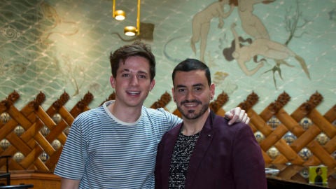 Juanma Romero con Charlie Puth