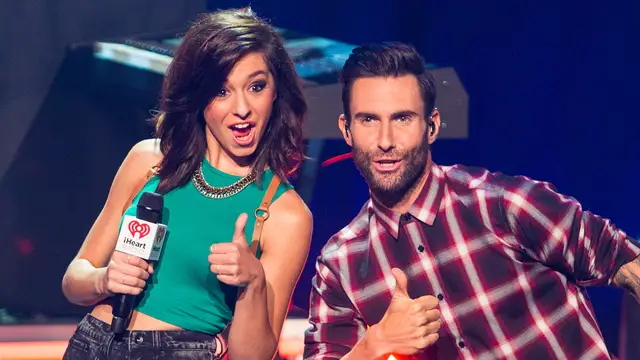 Christina Grimmie y Adam Levine