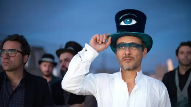 'Cuando no me ves', Love of Lesbian